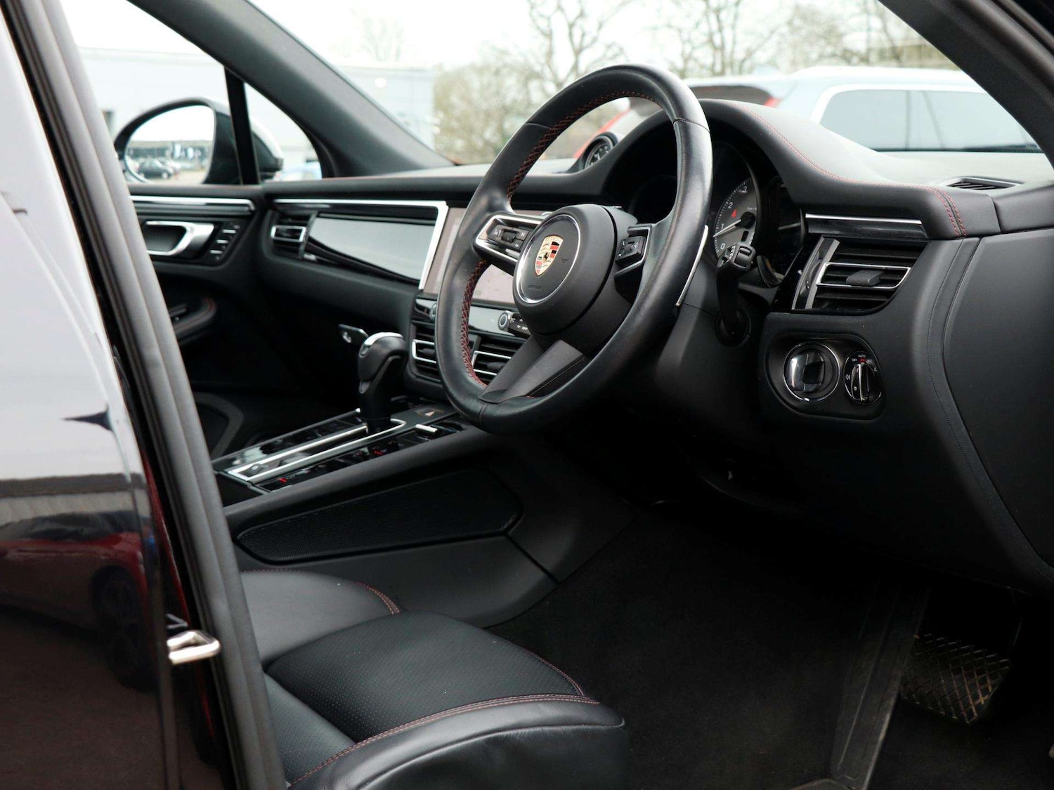 Used Porsche Macan 2023 for sale - 78010416: Photo 11