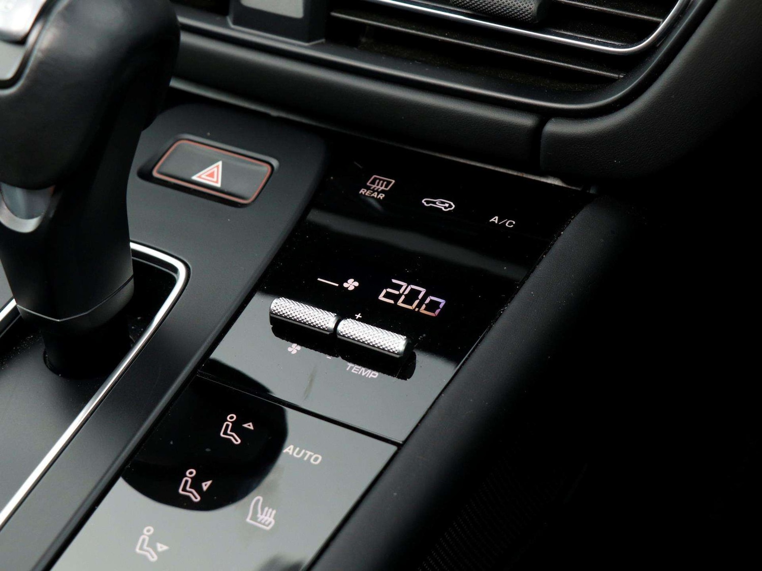 Used Porsche Macan 2023 for sale - 78010416: Photo 17