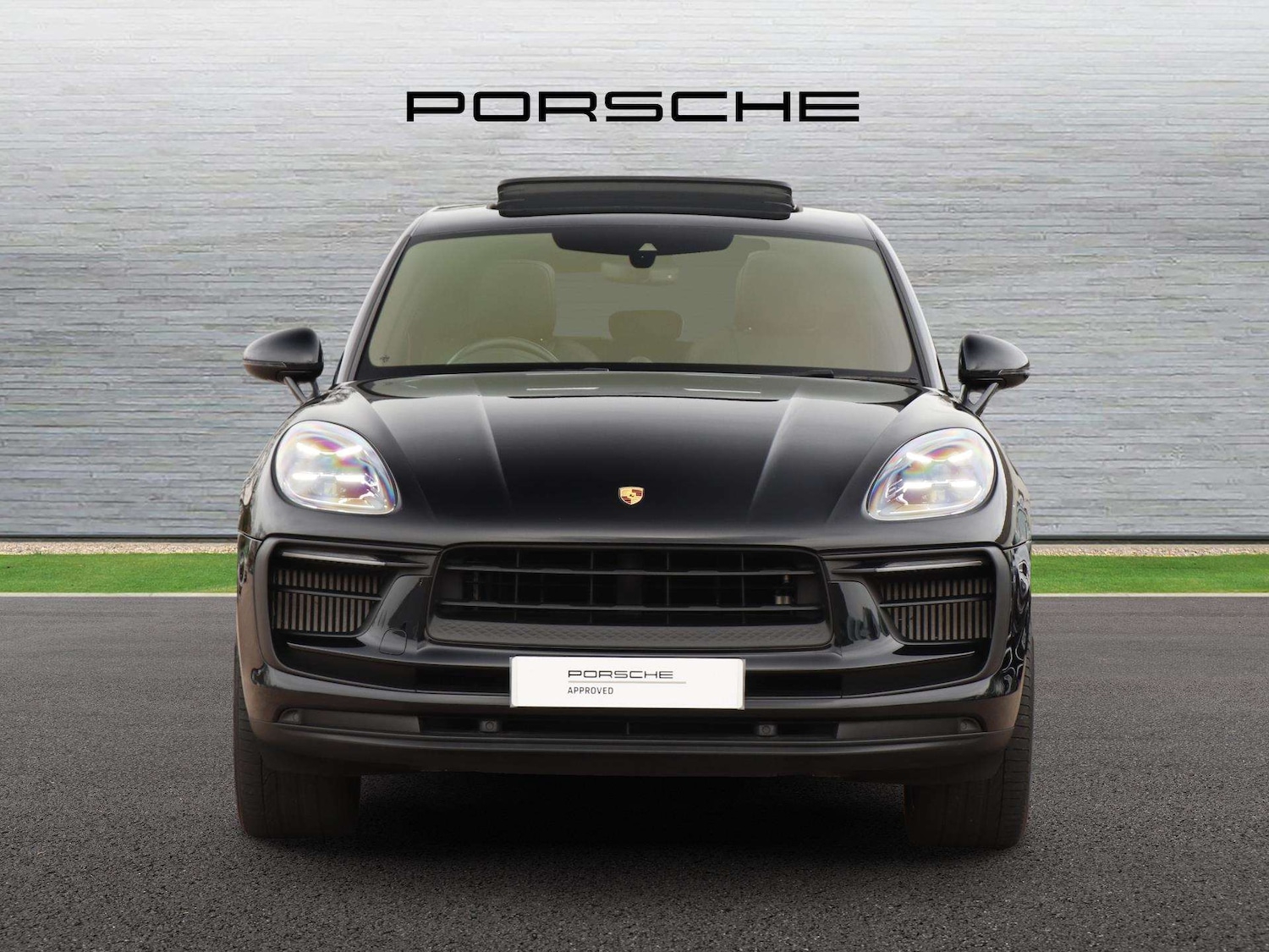 Used Porsche Macan 2023 for sale - 78010416: Photo 5
