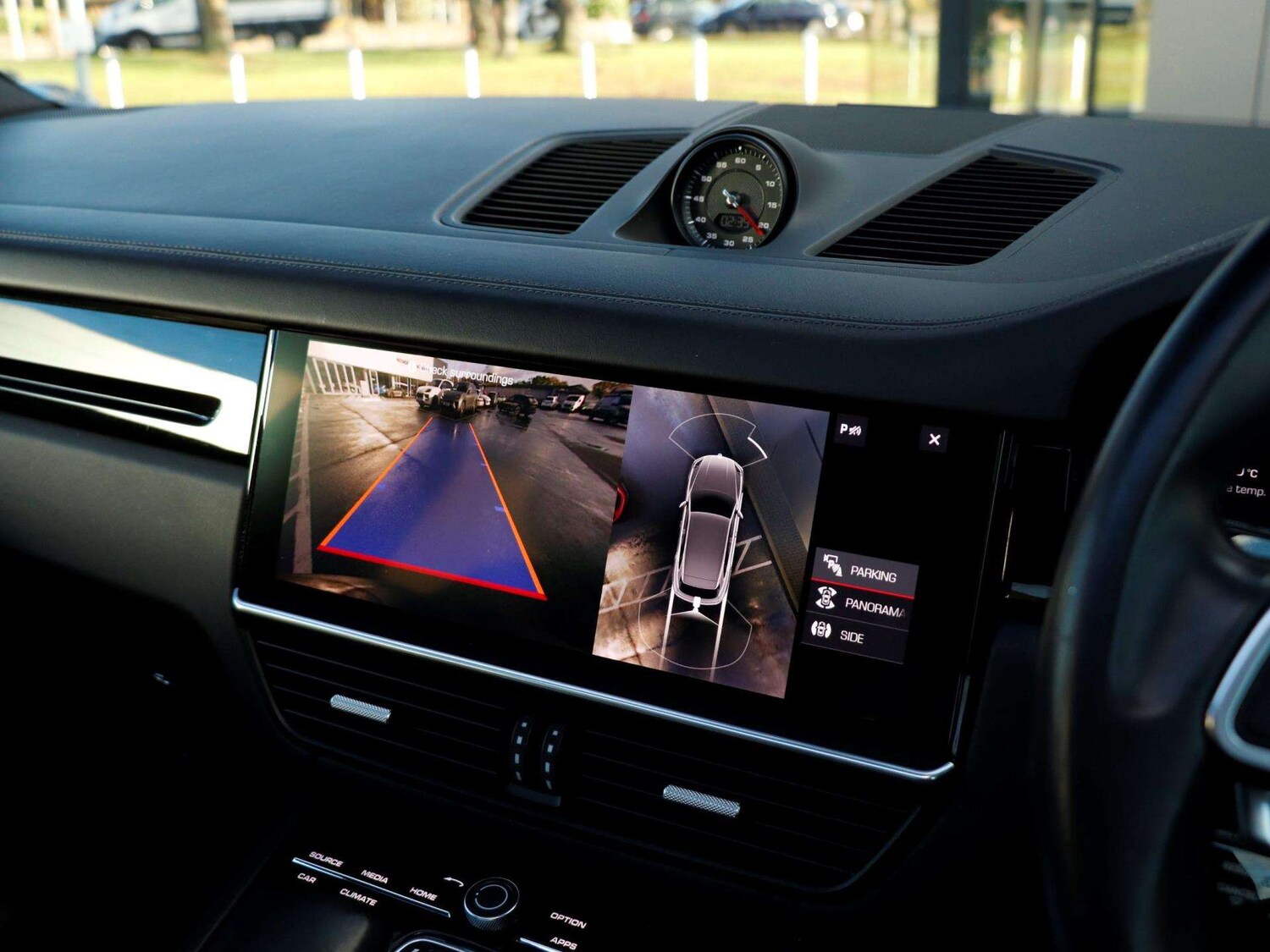 Used Porsche Cayenne 2021 for sale - 76401280: Photo 16