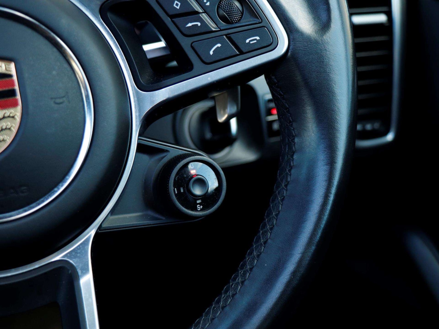 Used Porsche Cayenne 2021 for sale - 76401280: Photo 21