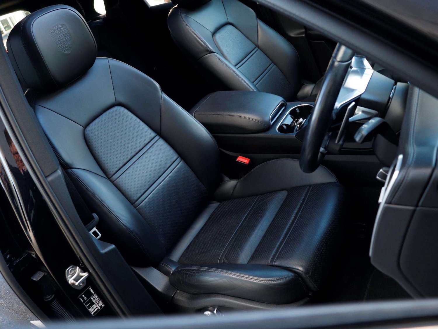 Used Porsche Cayenne 2021 for sale - 76401280: Photo 25