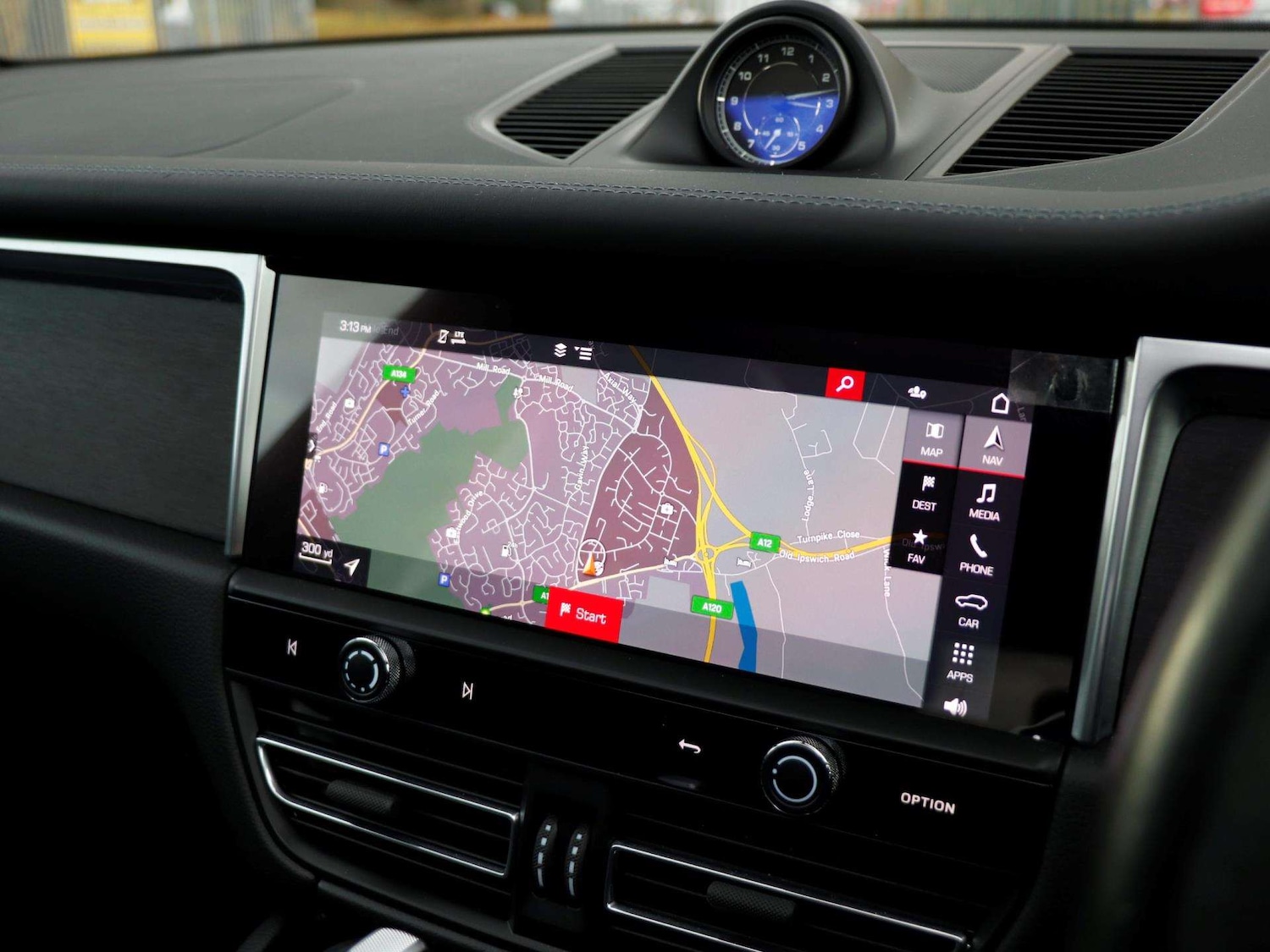 Used Porsche Macan 2021 for sale - 76661742: Photo 15