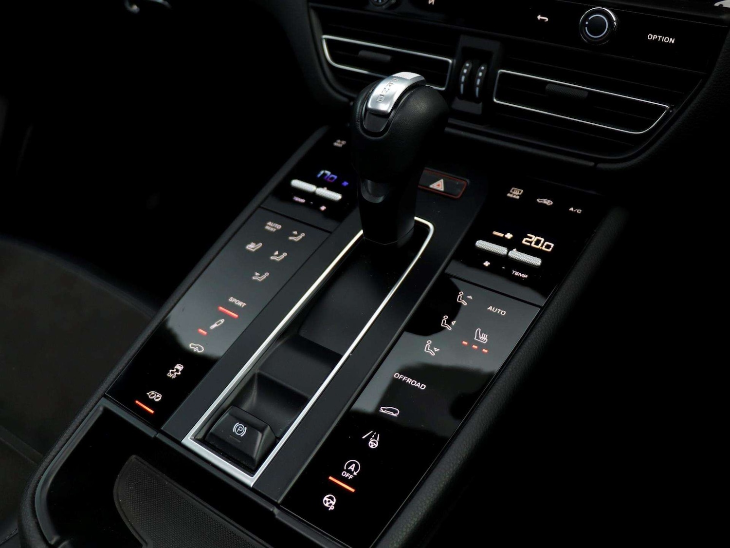 Used Porsche Macan 2021 for sale - 76661742: Photo 17