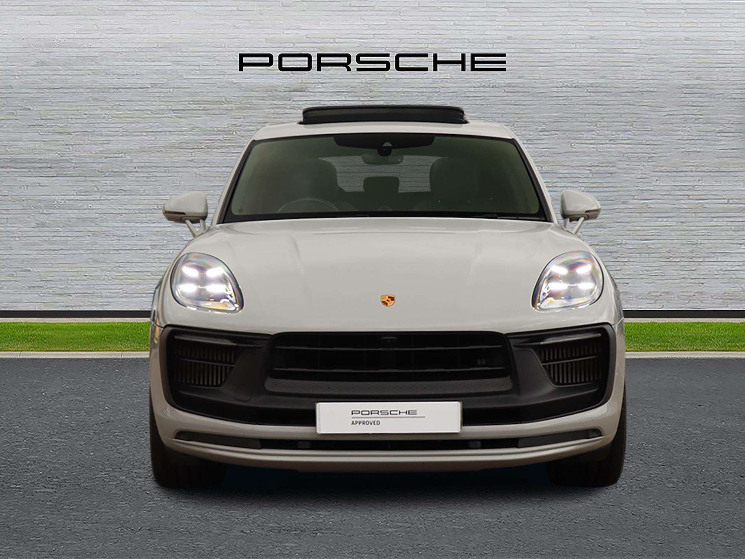 Used Porsche Macan 2021 for sale - 76661742: Photo 8