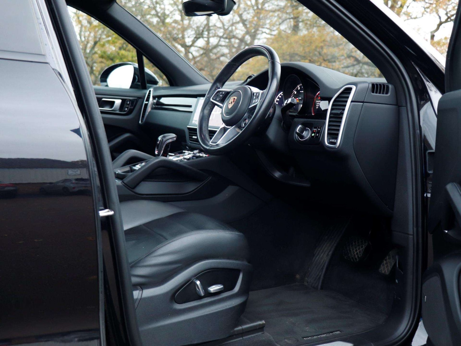 Used Porsche Cayenne 2019 for sale - 76746186: Photo 11