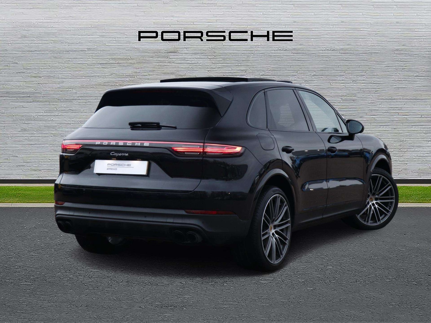 Used Porsche Cayenne 2019 for sale - 76746186: Photo 3
