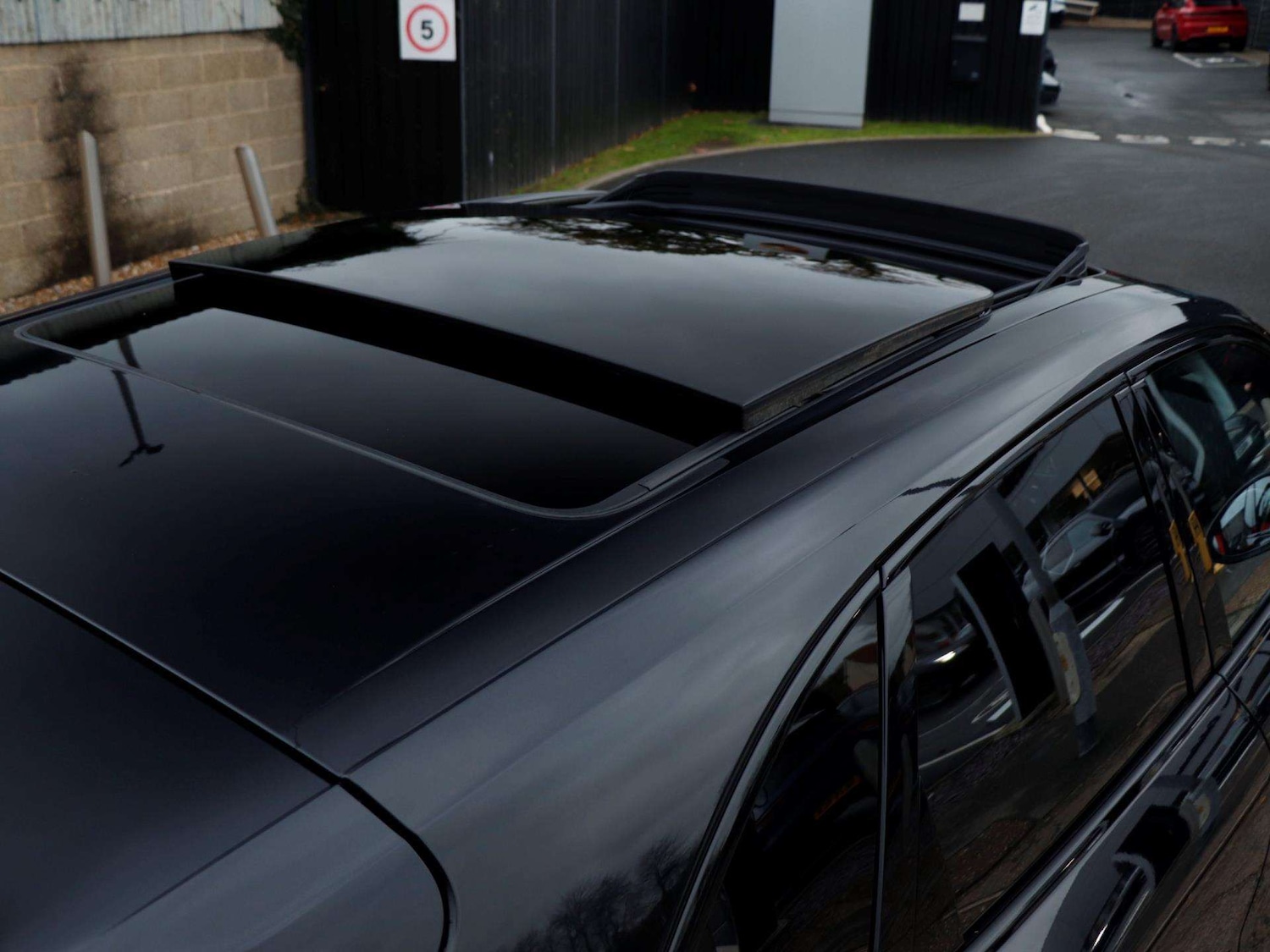 Used Porsche Cayenne 2019 for sale - 76746186: Photo 32