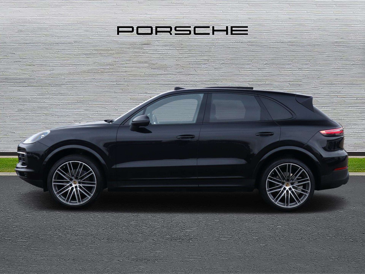 Used Porsche Cayenne 2019 for sale - 76746186: Photo 6