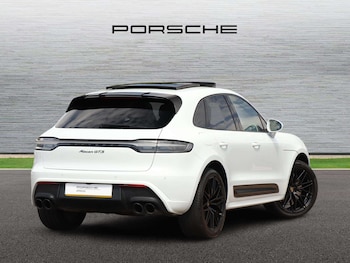 Used Porsche Macan 2023 for sale - 79351899: Photo