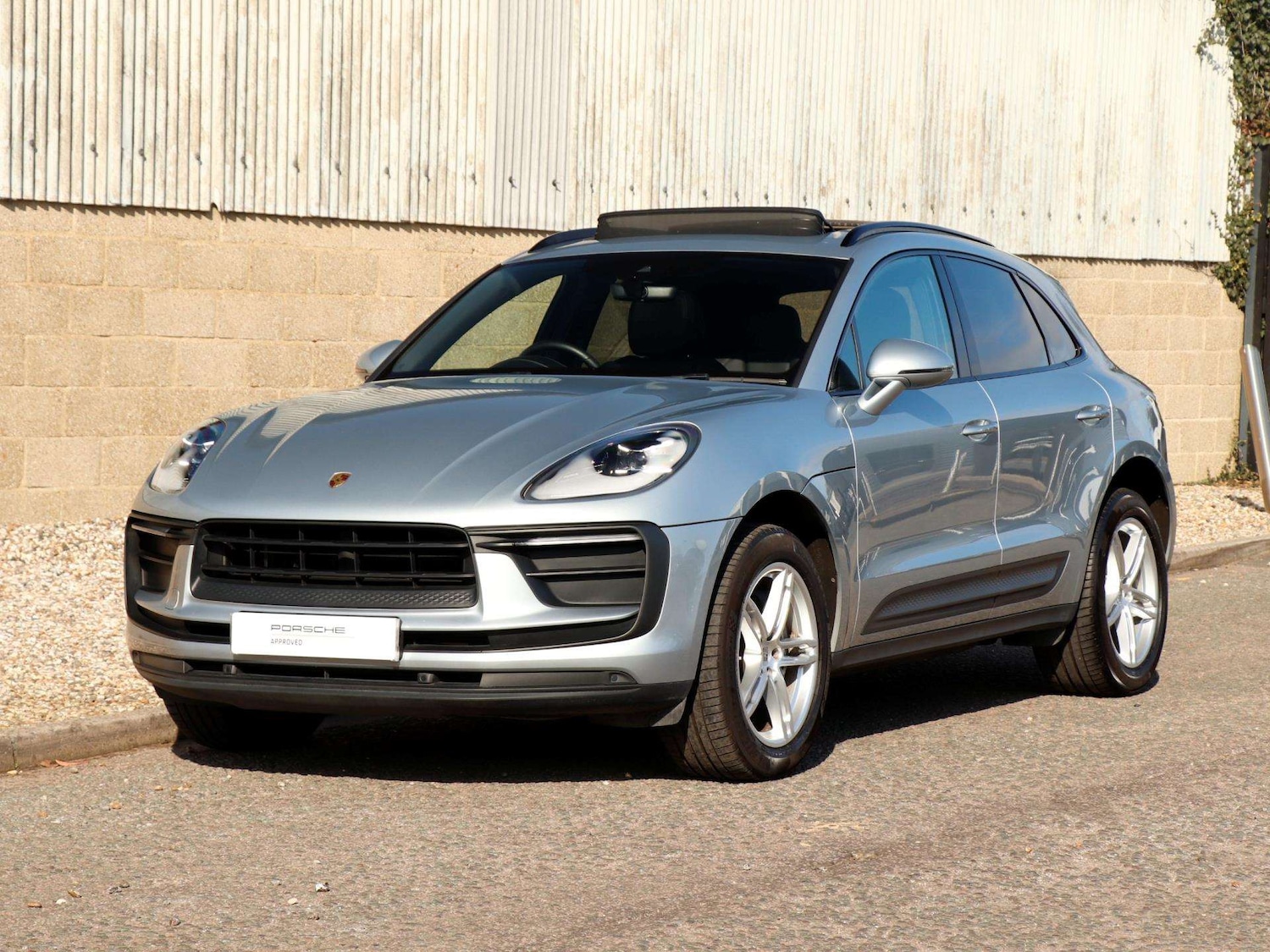 Used Porsche Macan 2023 for sale - 77787235: Photo 34