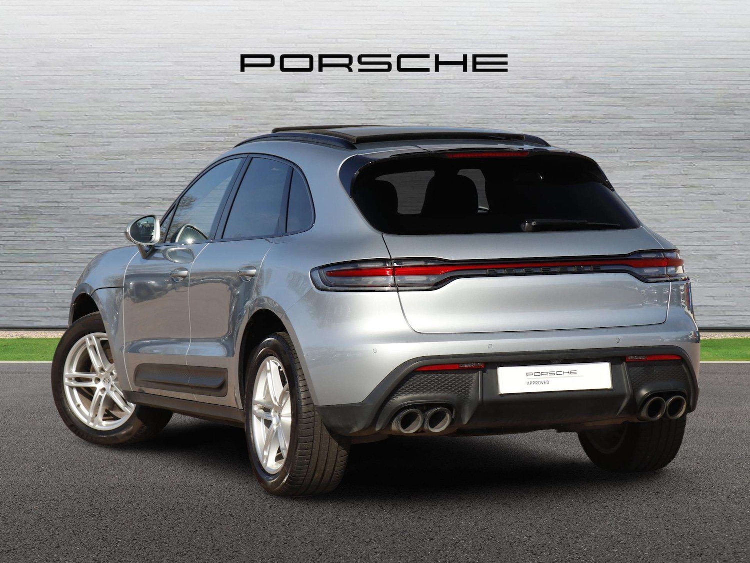 Used Porsche Macan 2023 for sale - 77787235: Photo 4