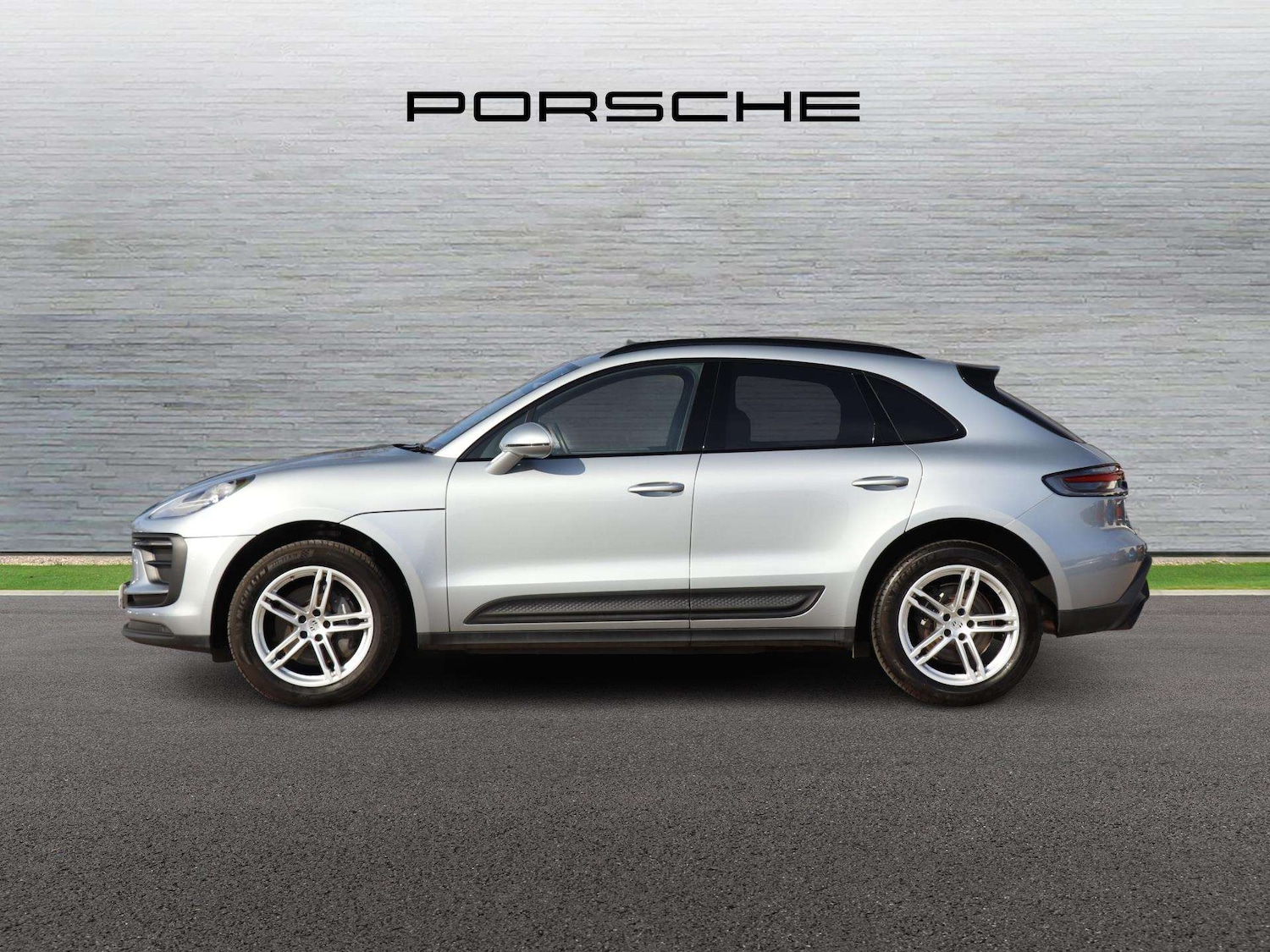 Used Porsche Macan 2023 for sale - 77787235: Photo 6