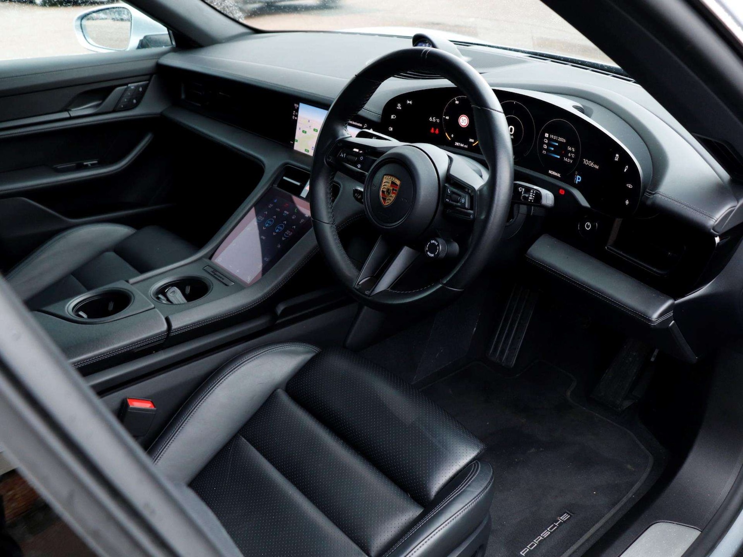 Used Porsche Taycan 2023 for sale - 77270084: Photo 10