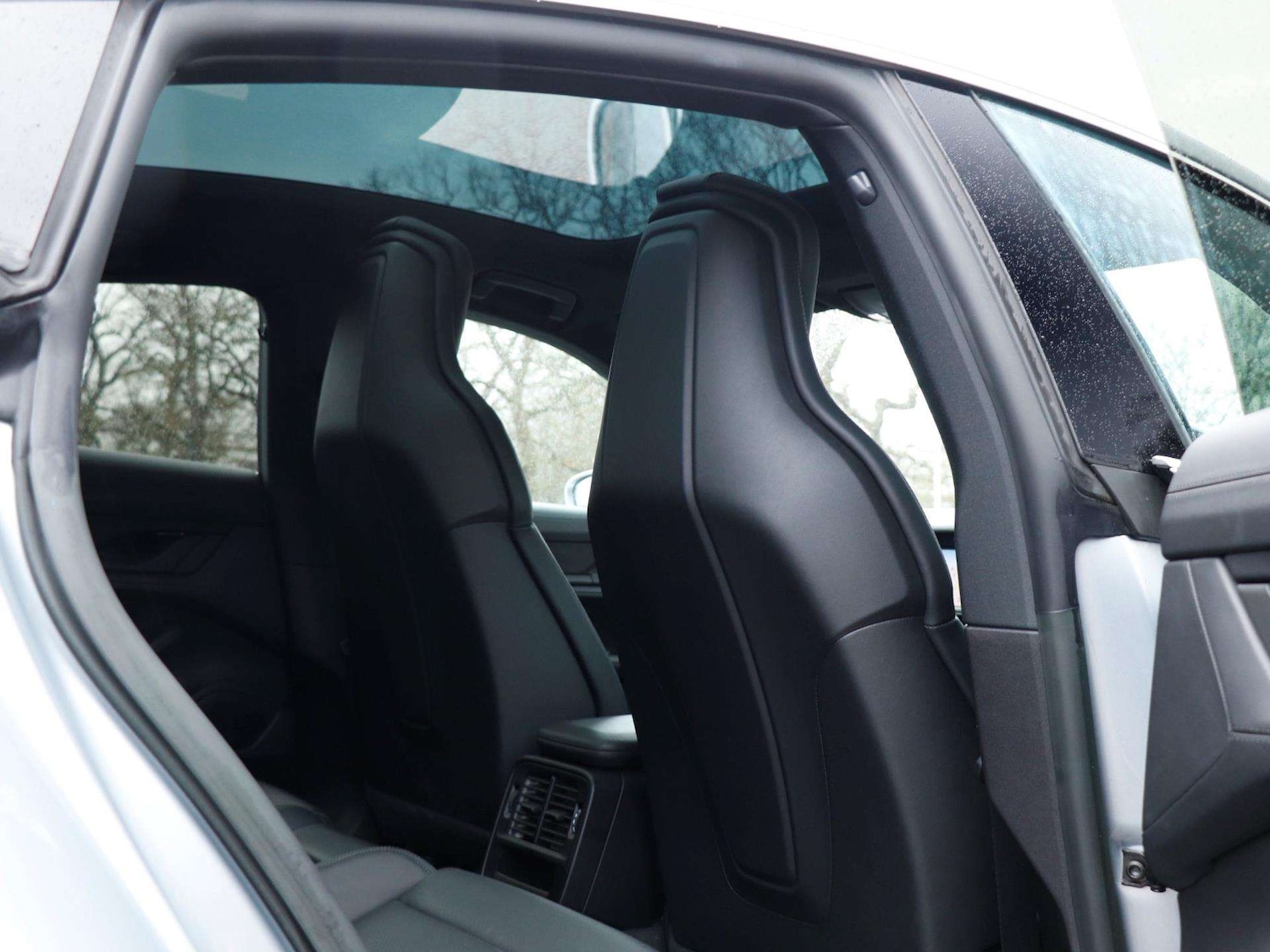 Used Porsche Taycan 2023 for sale - 77270084: Photo 26