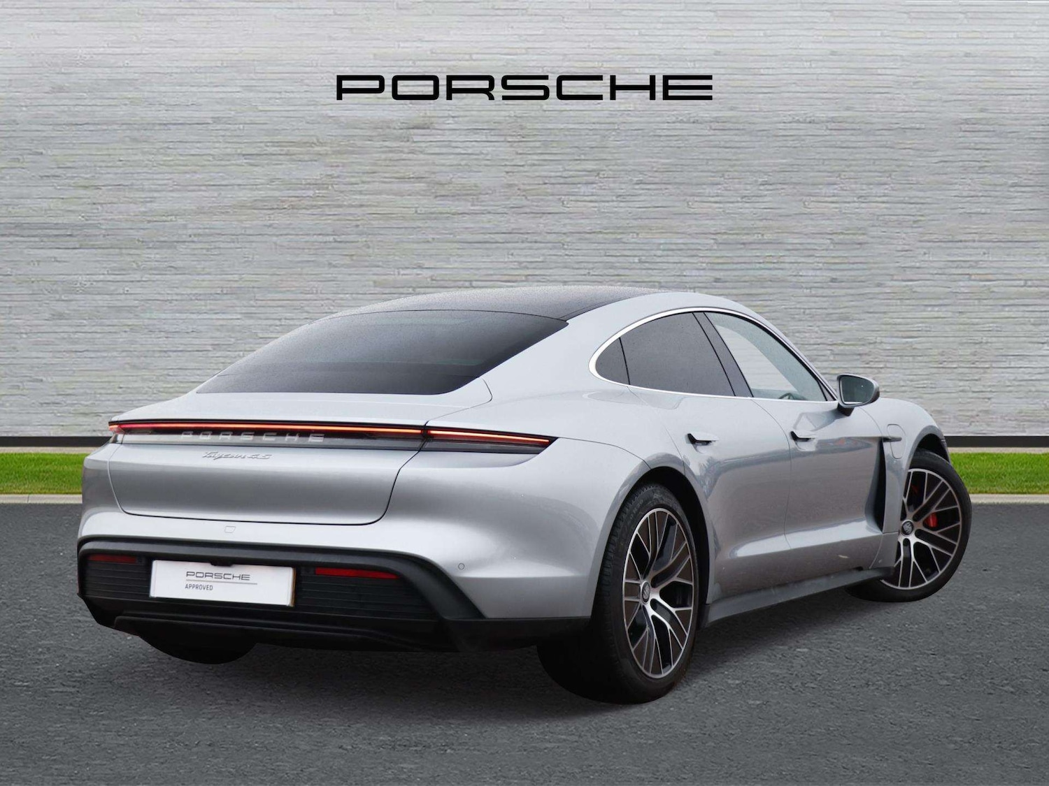 Used Porsche Taycan 2023 for sale - 77270084: Photo 3