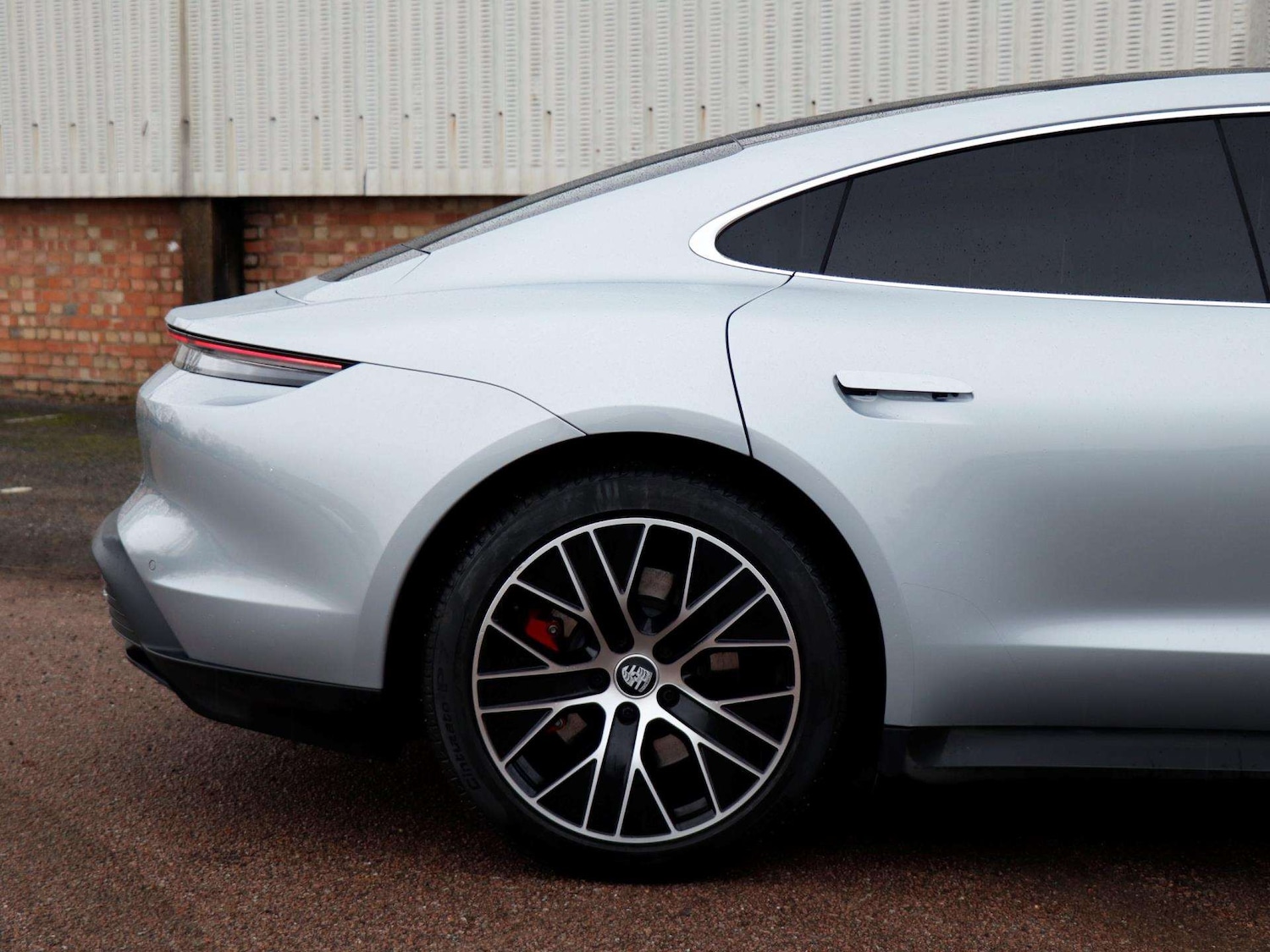 Used Porsche Taycan 2023 for sale - 77270084: Photo 32