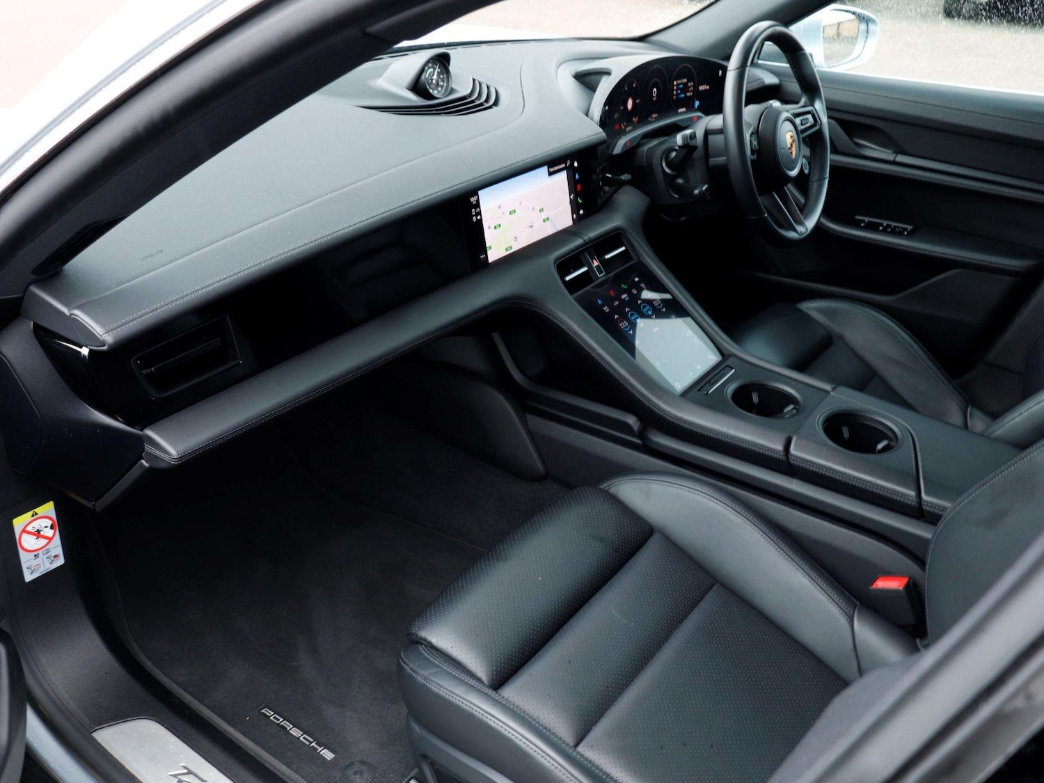 Used Porsche Taycan 2023 for sale - 77270084: Photo 9