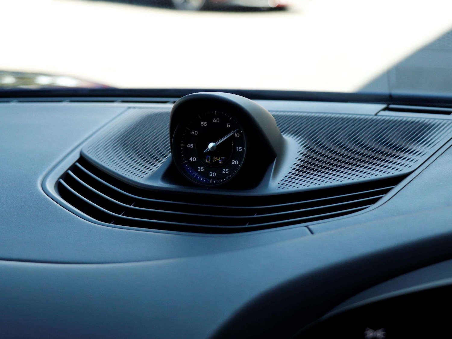 Used Porsche Taycan 2023 for sale - 77158477: Photo 14