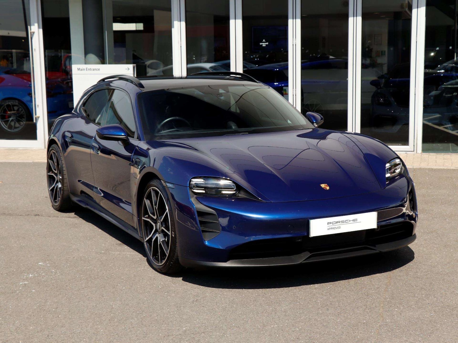 Used Porsche Taycan 2023 for sale - 77158477: Photo 34