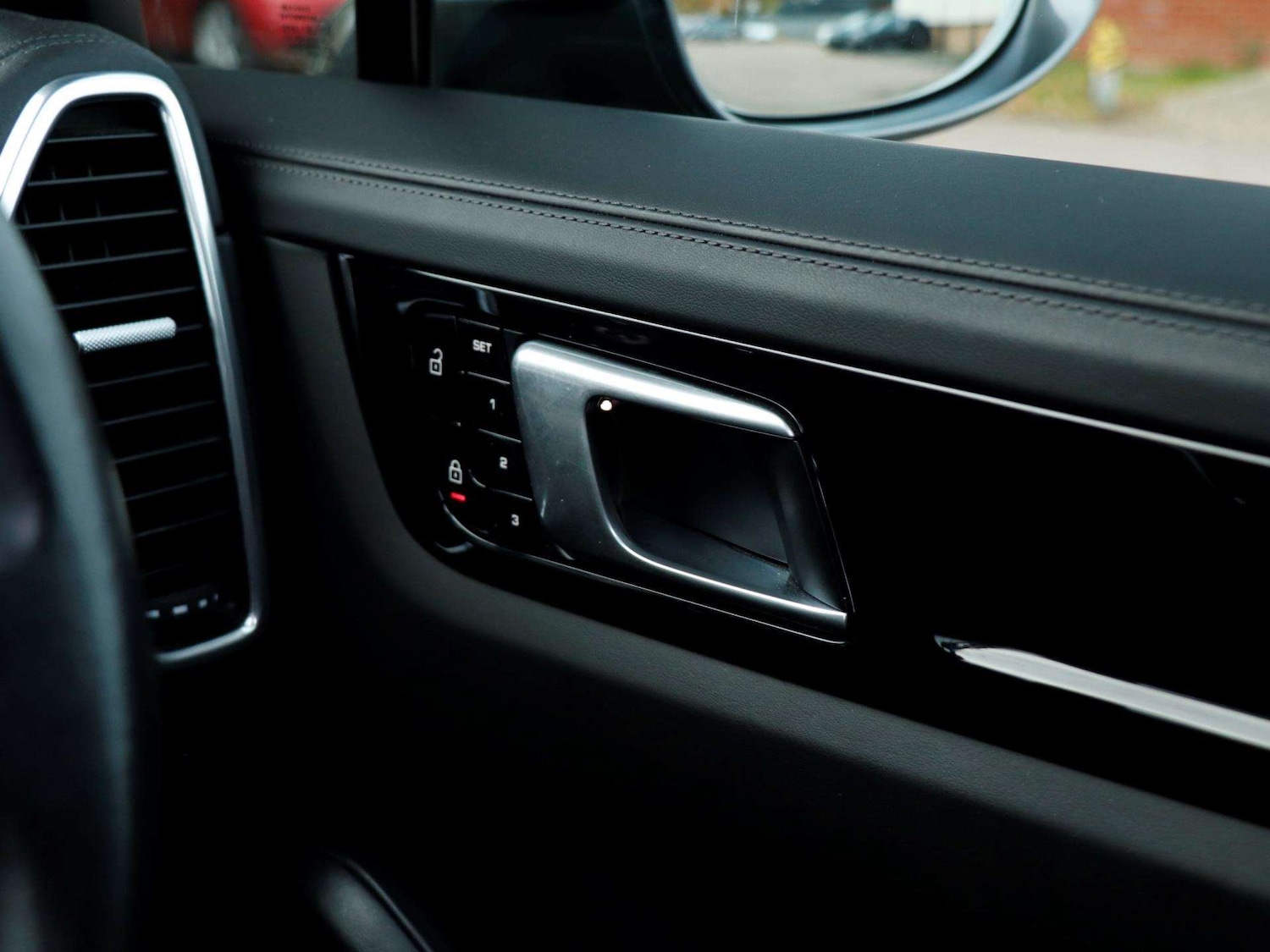 Used Porsche Cayenne 2020 for sale - 76435814: Photo 22