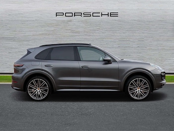 Used Porsche Cayenne 2020 for sale - 76435814: Photo
