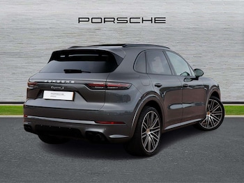 Used Porsche Cayenne 2020 for sale - 76435814: Photo