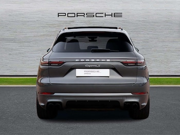 Used Porsche Cayenne 2020 for sale - 76435814: Photo