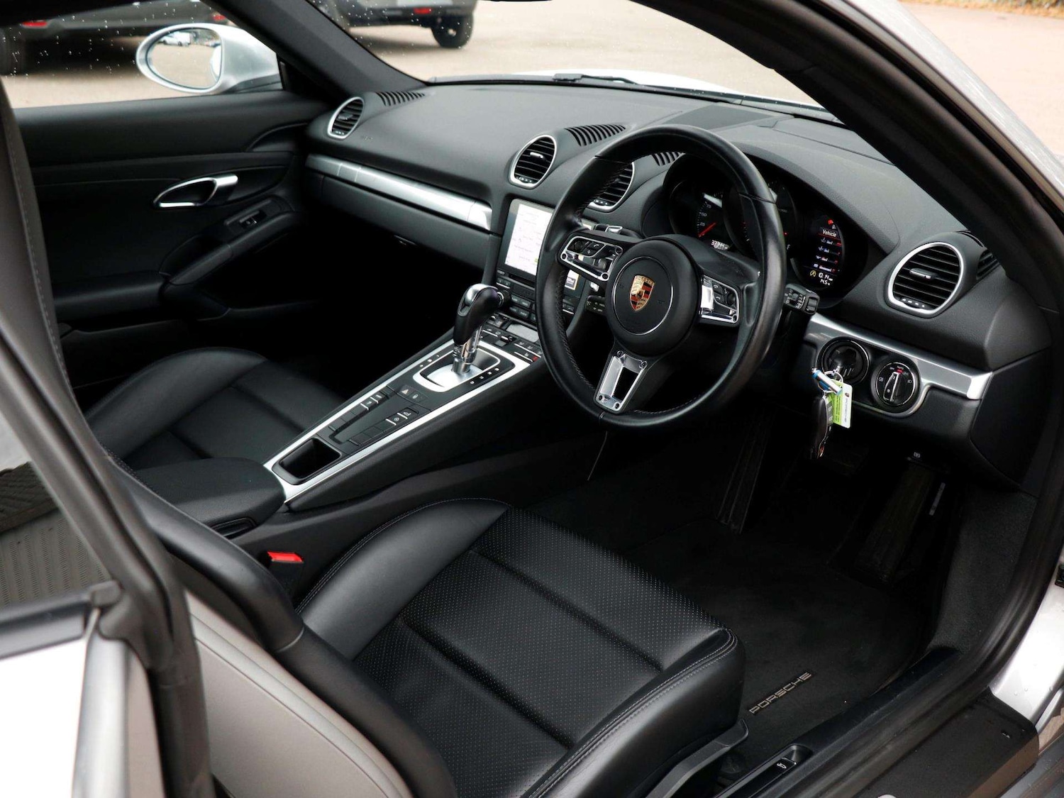 Used Porsche Cayman 2018 for sale - 76515591: Photo 10