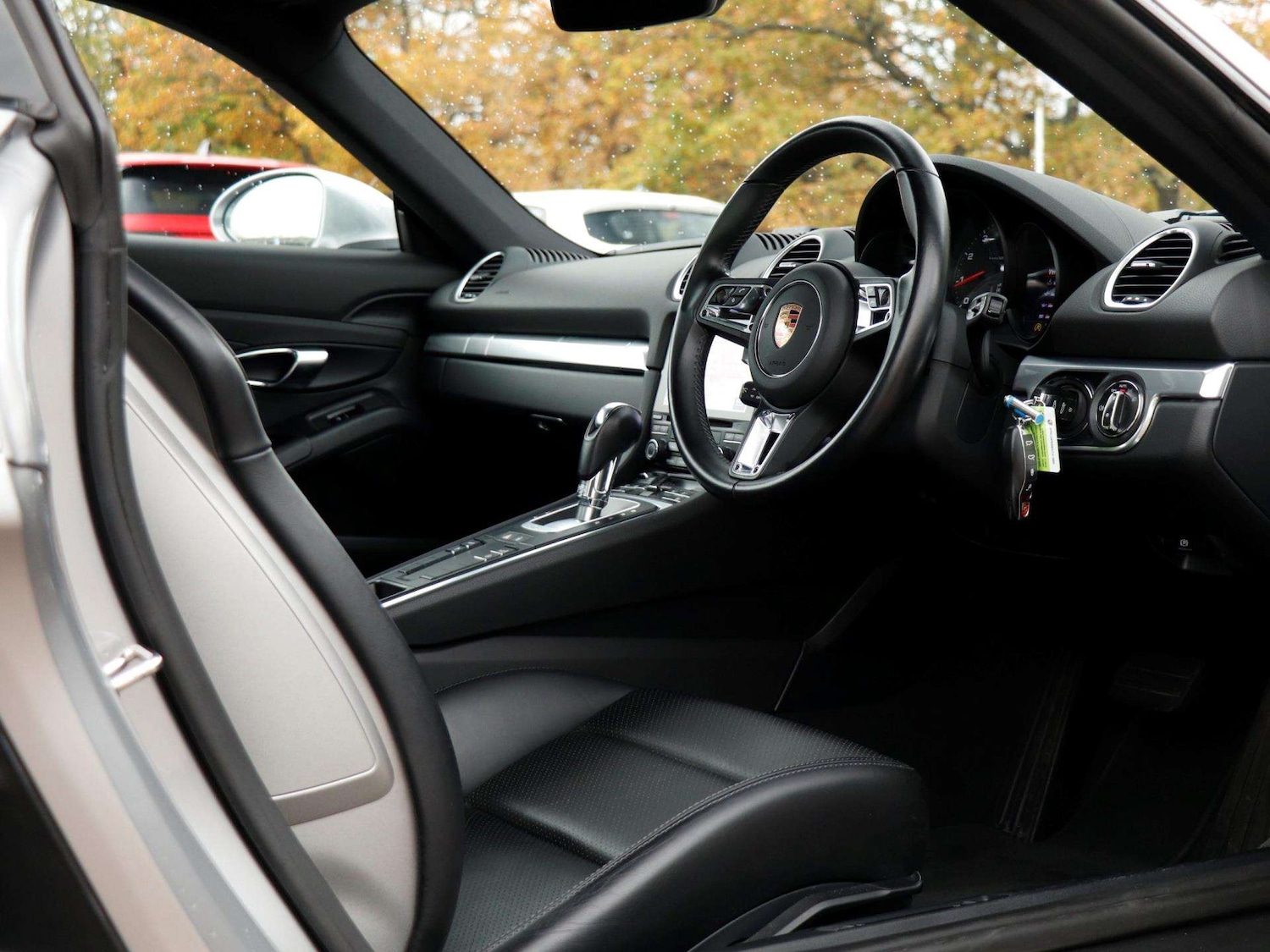 Used Porsche Cayman 2018 for sale - 76515591: Photo 11