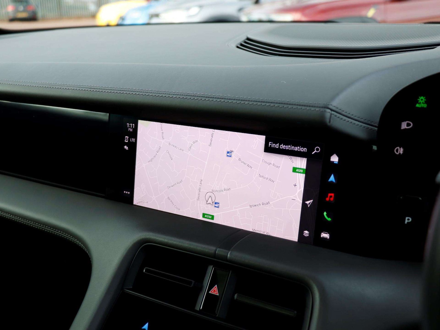 Used Porsche Taycan 2022 for sale - 77270192: Photo 14