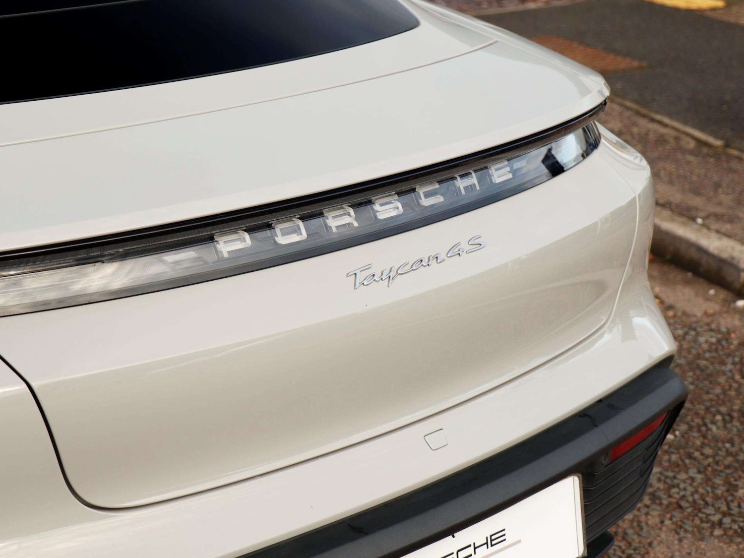 Used Porsche Taycan 2022 for sale - 77270192: Photo 26