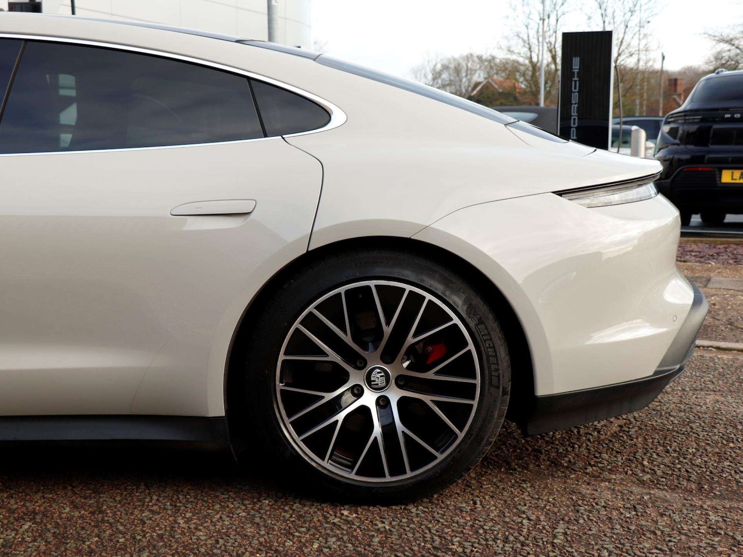 Used Porsche Taycan 2022 for sale - 77270192: Photo 27