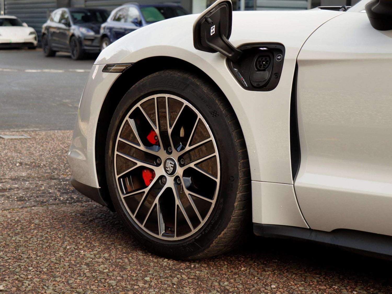 Used Porsche Taycan 2022 for sale - 77270192: Photo 28