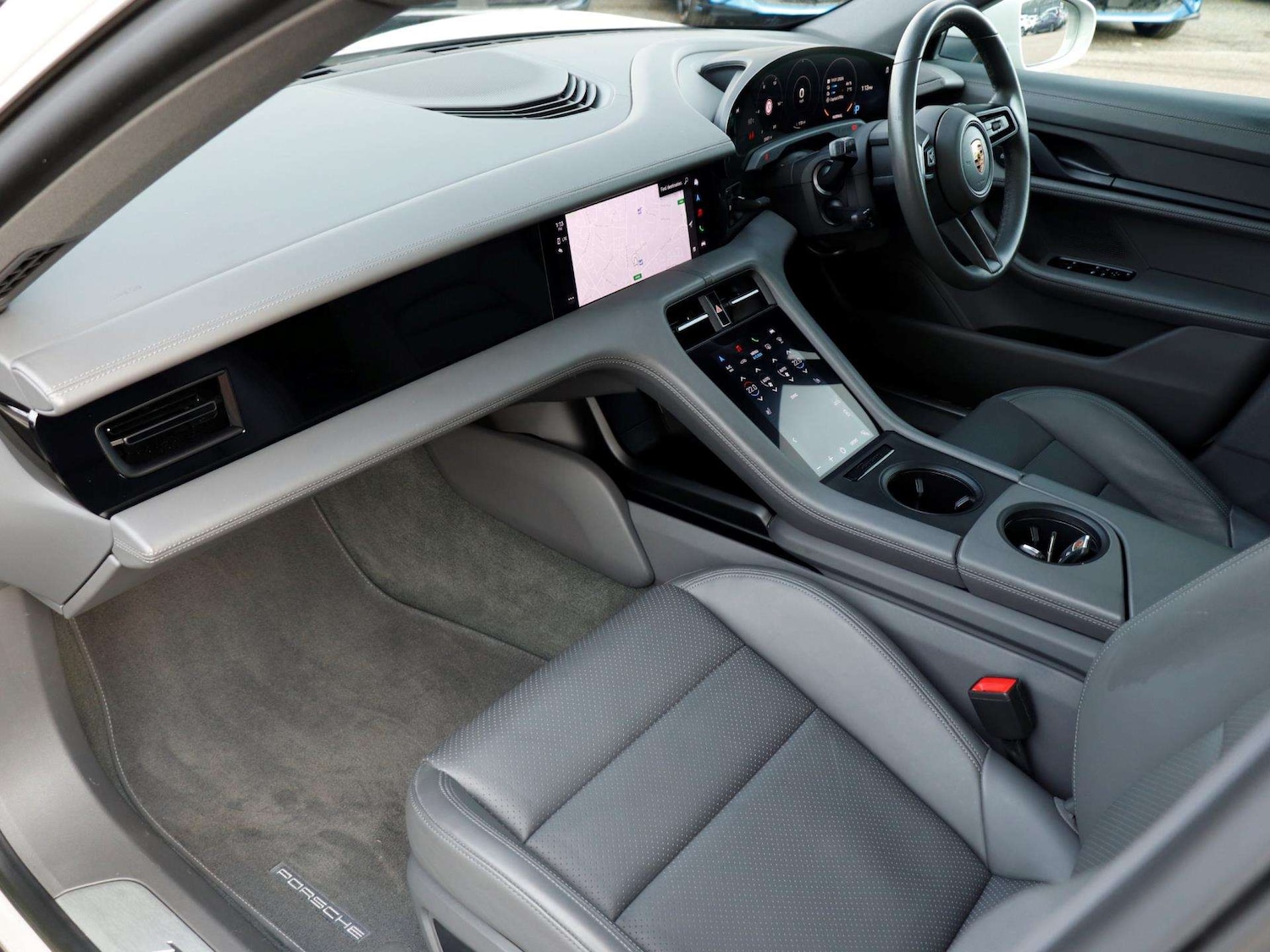 Used Porsche Taycan 2022 for sale - 77270192: Photo 9