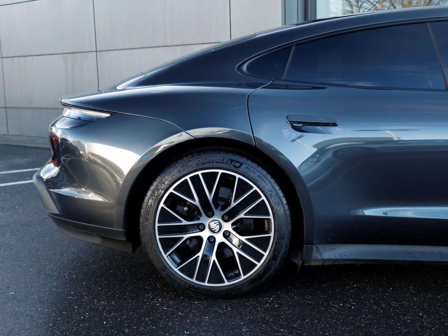 Used Porsche Taycan 2022 for sale - 76875849: Photo 28