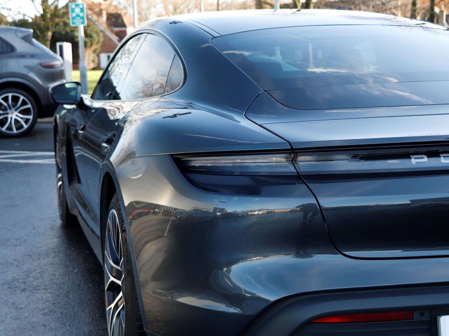 Used Porsche Taycan 2022 for sale - 76875849: Photo 30