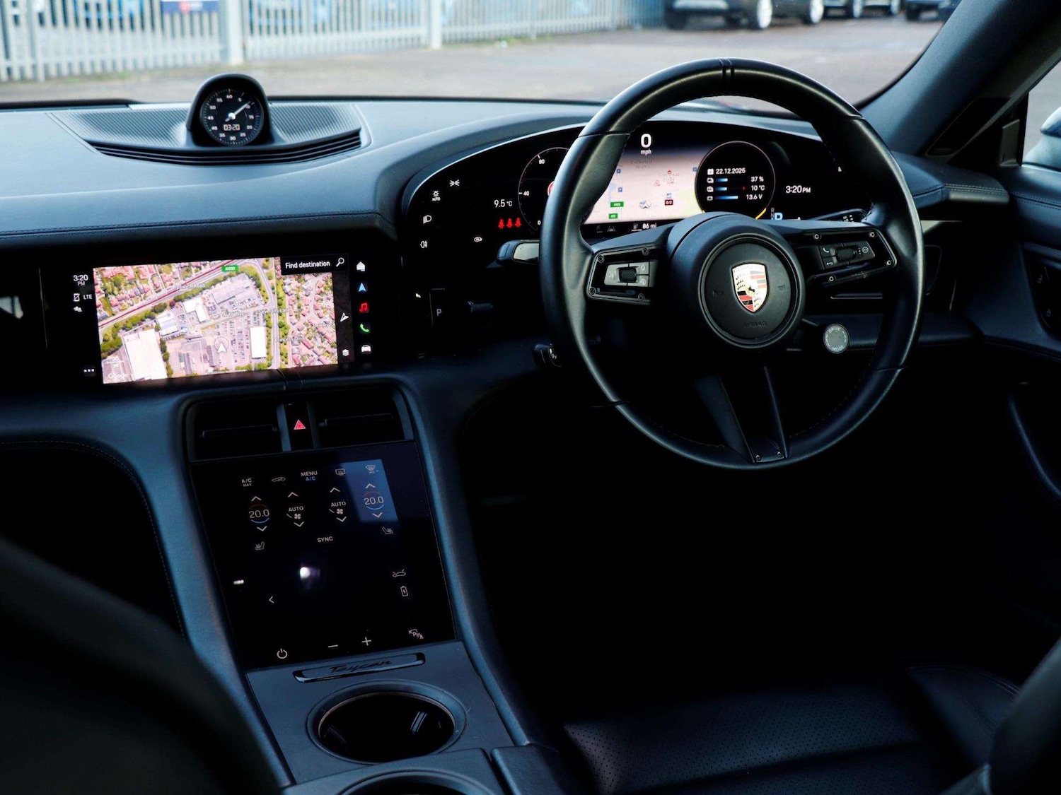 Used Porsche Taycan 2021 for sale - 77093339: Photo 12