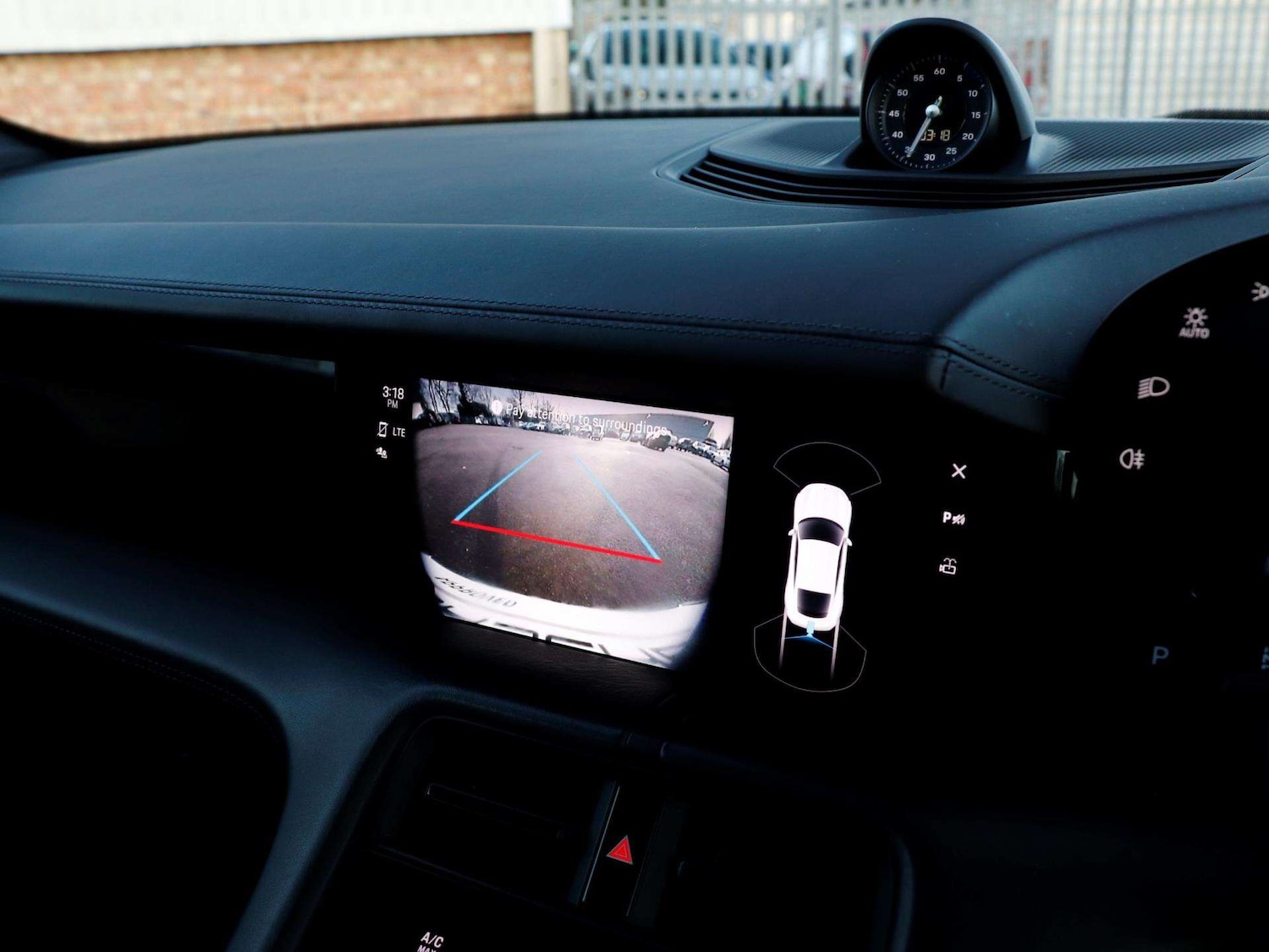 Used Porsche Taycan 2021 for sale - 77093339: Photo 16