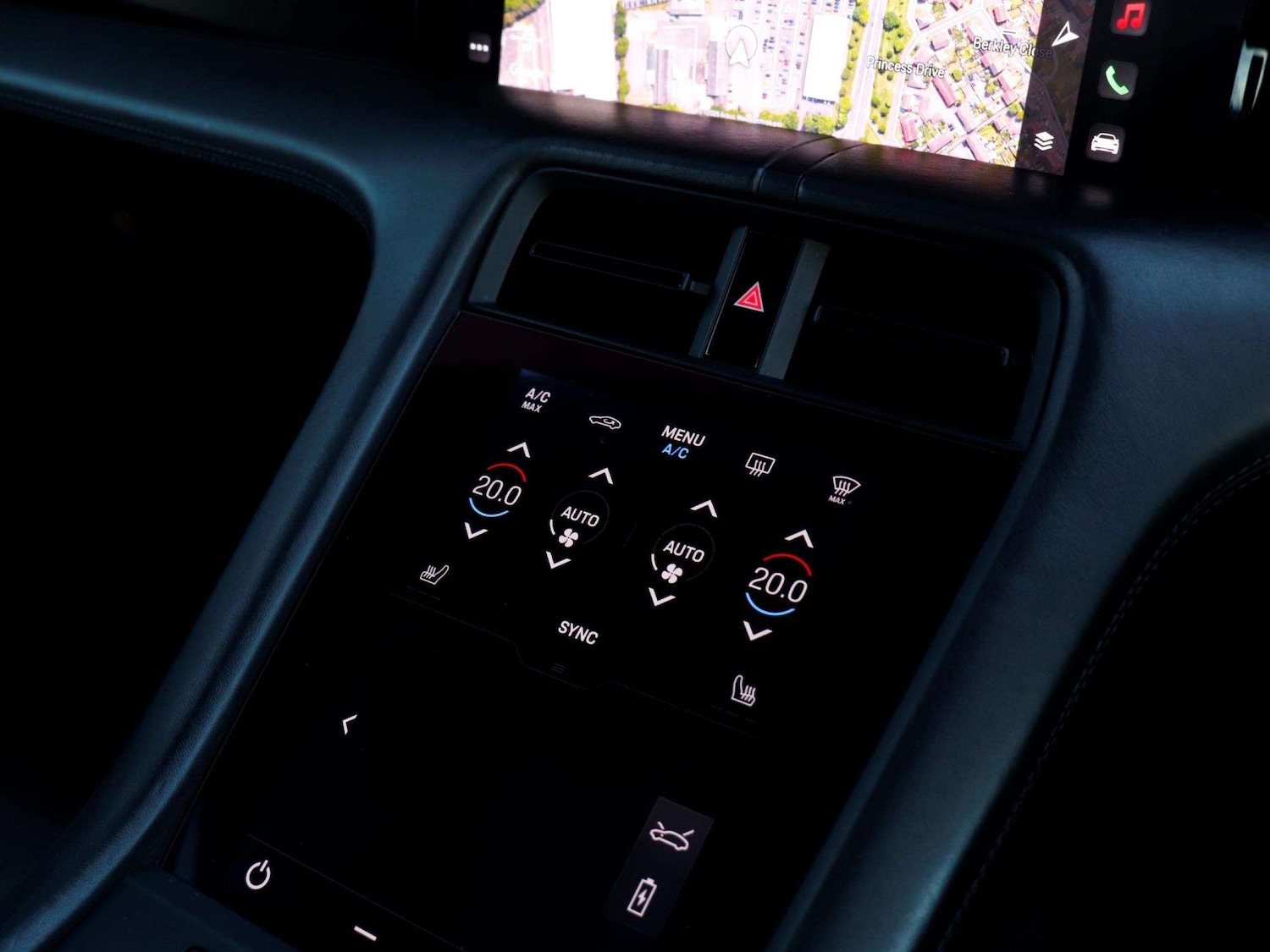 Used Porsche Taycan 2021 for sale - 77093339: Photo 17