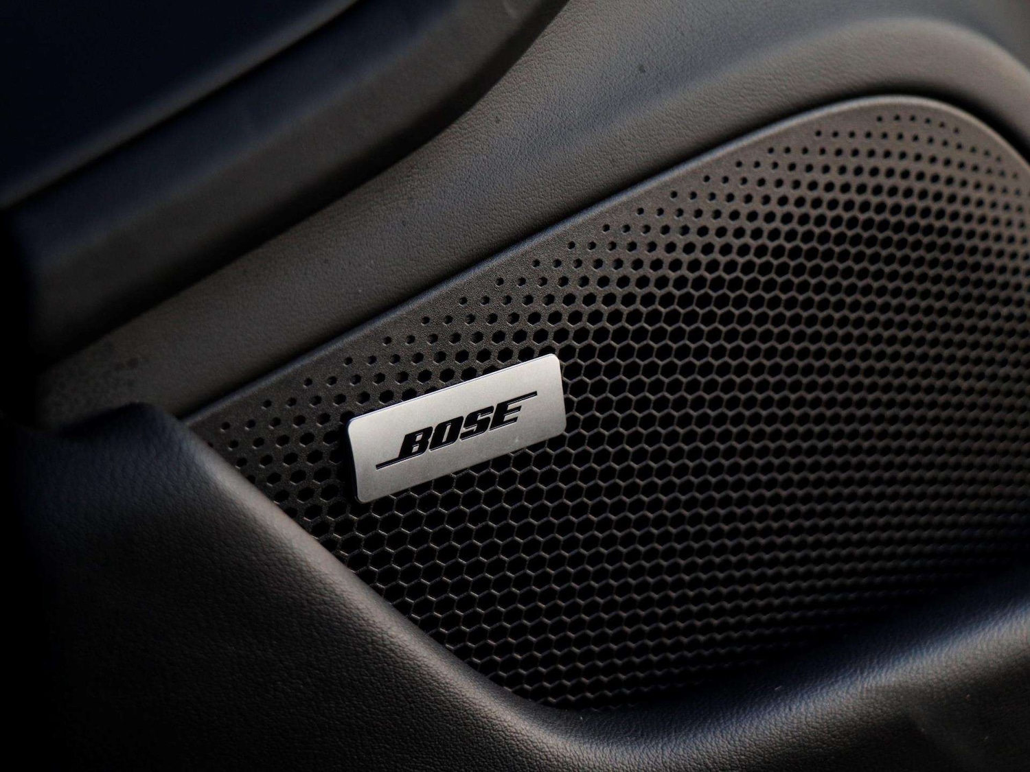 Used Porsche Taycan 2021 for sale - 77093339: Photo 19