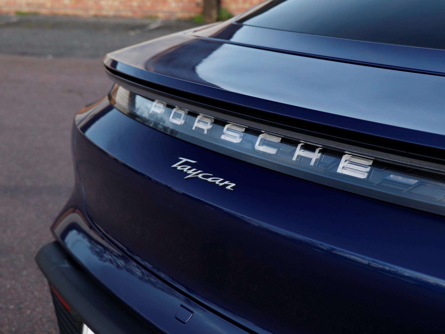 Used Porsche Taycan 2021 for sale - 77093339: Photo 25