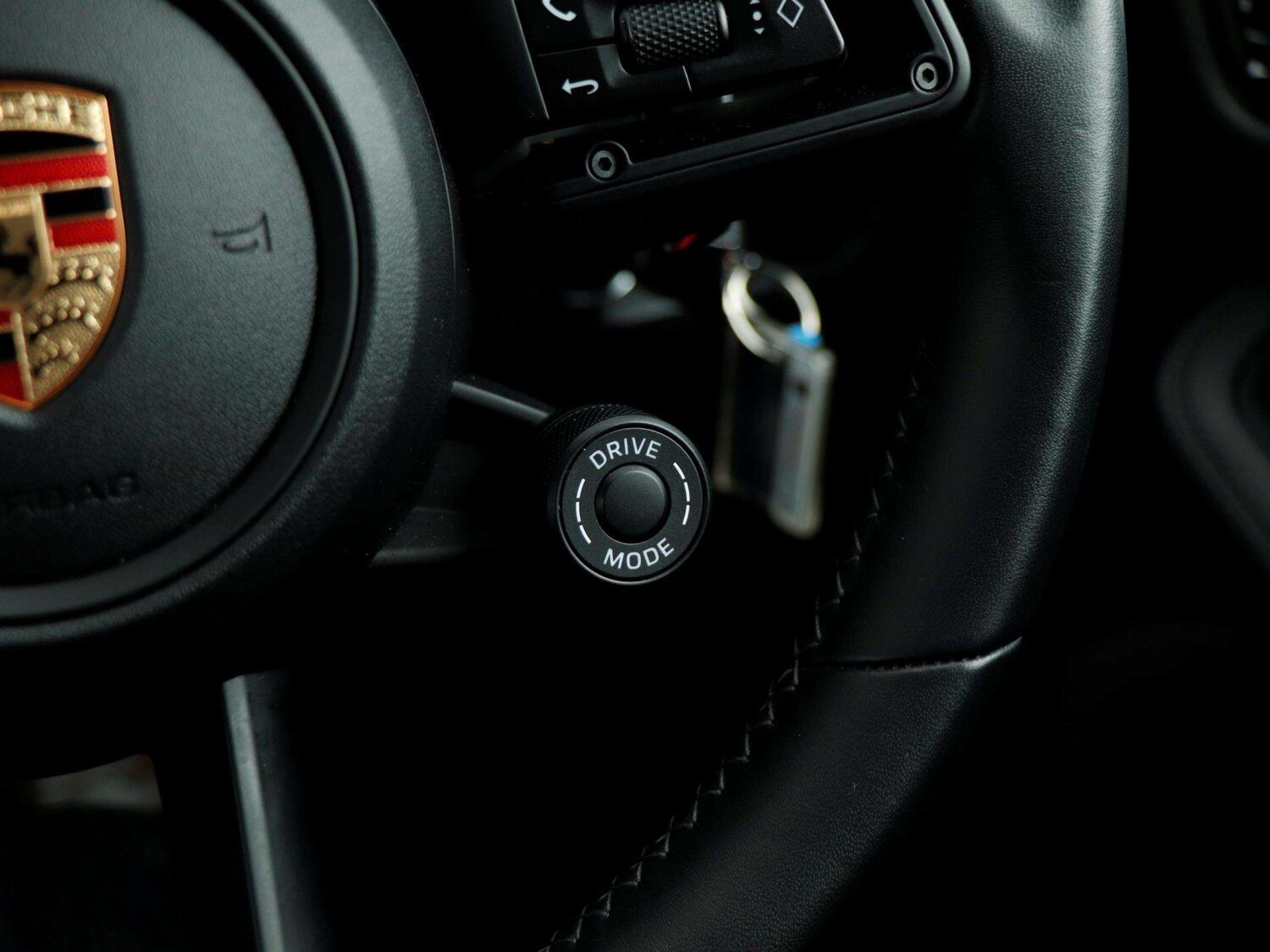 Used Porsche Macan 2023 for sale - 77628164: Photo 21