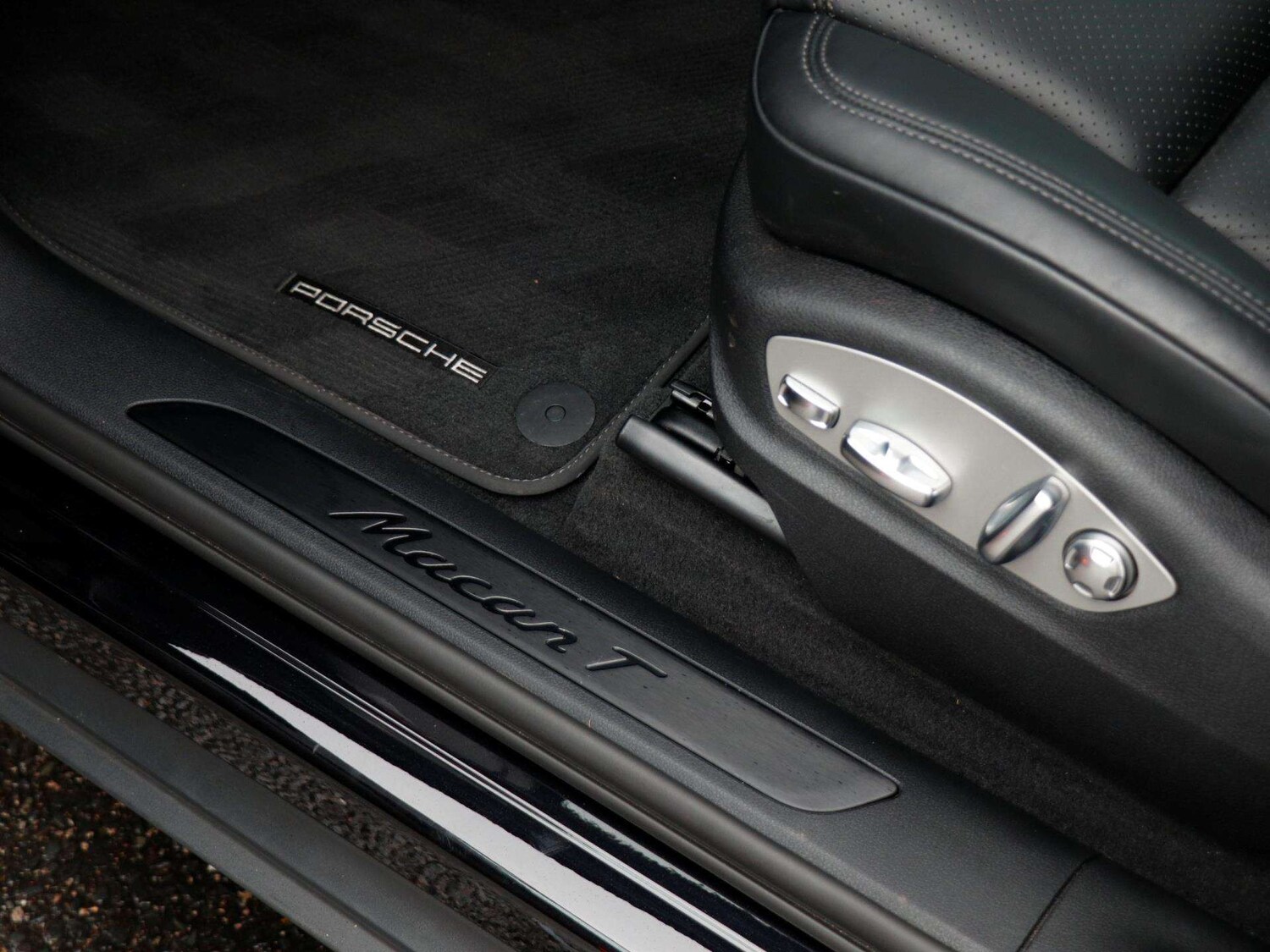 Used Porsche Macan 2023 for sale - 77628164: Photo 27