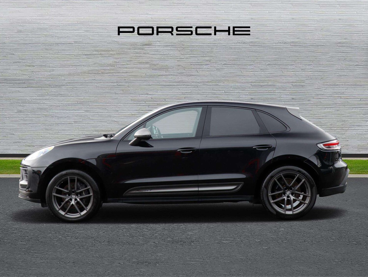 Used Porsche Macan 2023 for sale - 77628164: Photo 6