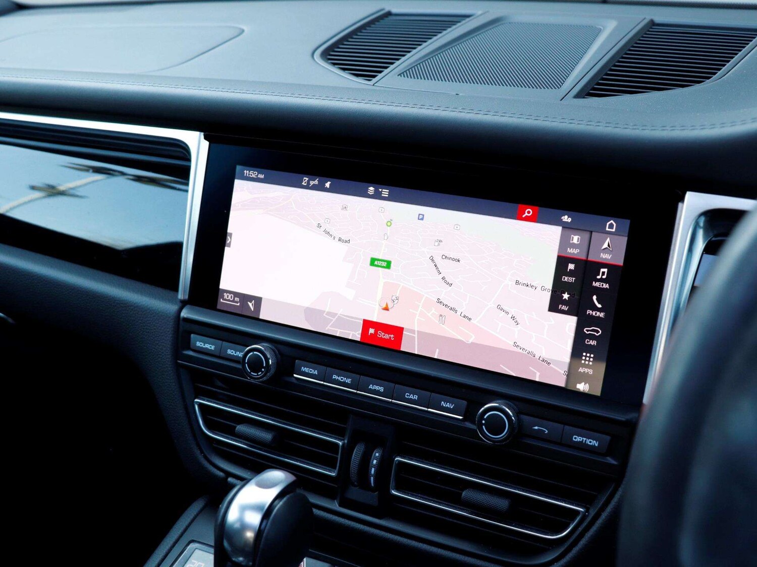 Used Porsche Macan 2021 for sale - 77960661: Photo 14