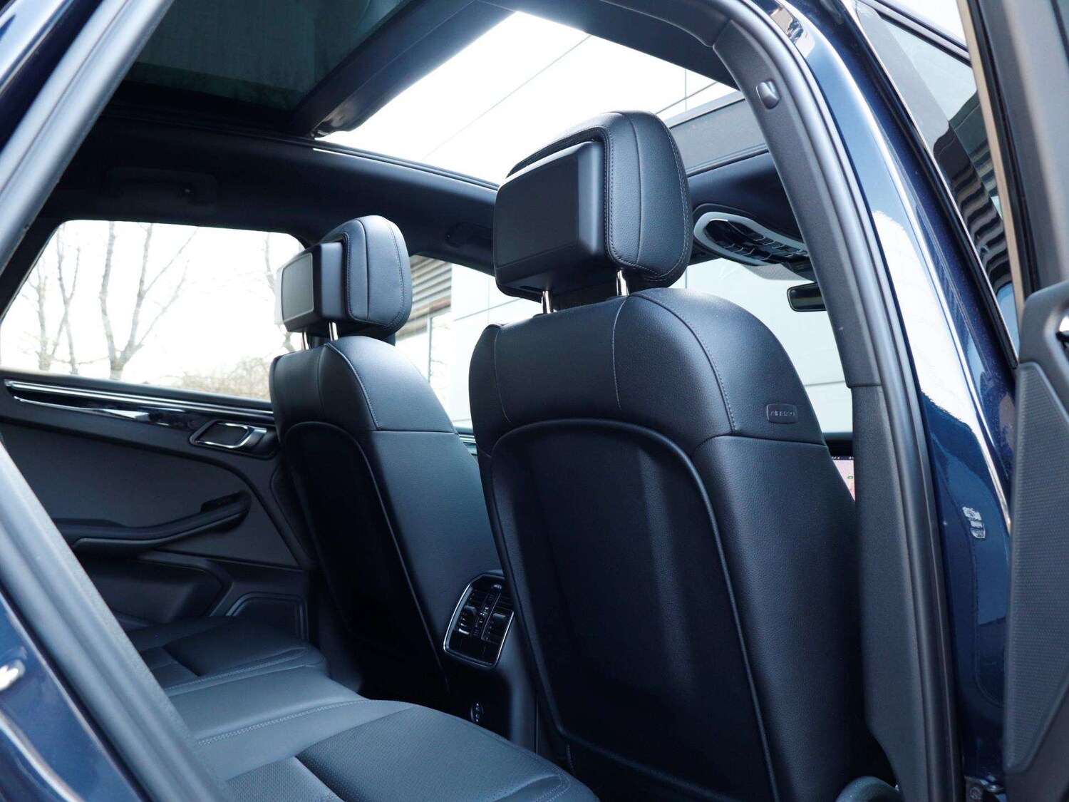 Used Porsche Macan 2021 for sale - 77960661: Photo 23