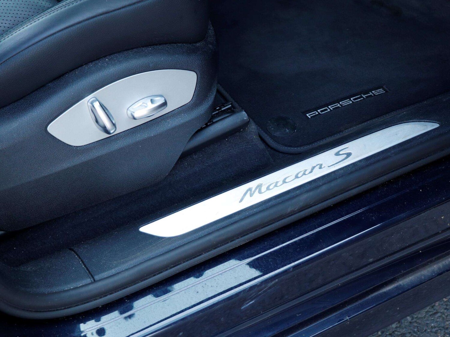 Used Porsche Macan 2021 for sale - 77960661: Photo 24