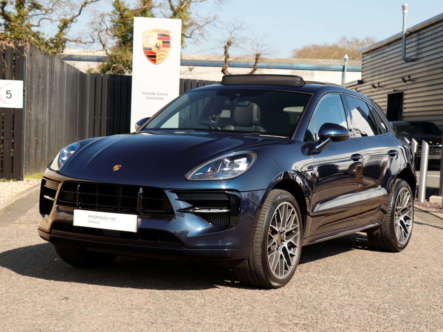 Used Porsche Macan 2021 for sale - 77960661: Photo 32