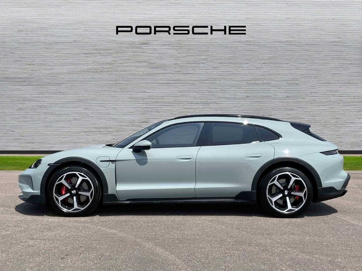 Used Porsche Taycan 2024 for sale - 76540890: Photo 6